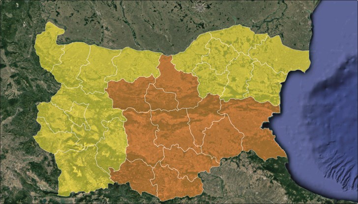 Оранжев код за значителни и интензивни валежи, придружени с гръмотевични бури Оранжев код за значителни и интензивни валежи, придружени с гръмотевични бури