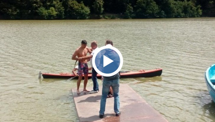 Русенци бяха заети да гледат поредния мач или тъп филм