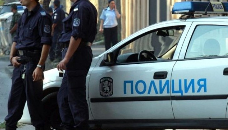 Мъжът е скочил от 2-я етаж на 3 РПУ в града /Снимката е илюстративна/ Мъжът е скочил от 2-я етаж на 3 РПУ в града /Снимката е илюстративна/