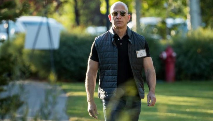 Трима крадци са се опитали да проникнат в едно от именията на Джеф Безос в Бевърли Хилс Трима крадци са се опитали да проникнат в едно от именията на Джеф Безос в Бевърли Хилс