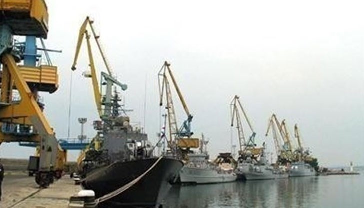 Стартира удълбочаването на плавателния път на река Дунав чрез извършване на драгаж Стартира удълбочаването на плавателния път на река Дунав чрез извършване на драгаж