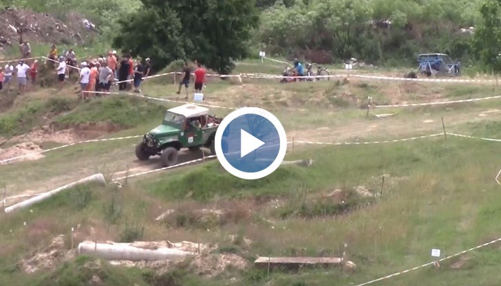 "Русе 4х4 екстрийм" събра феновете на траялен шампионат