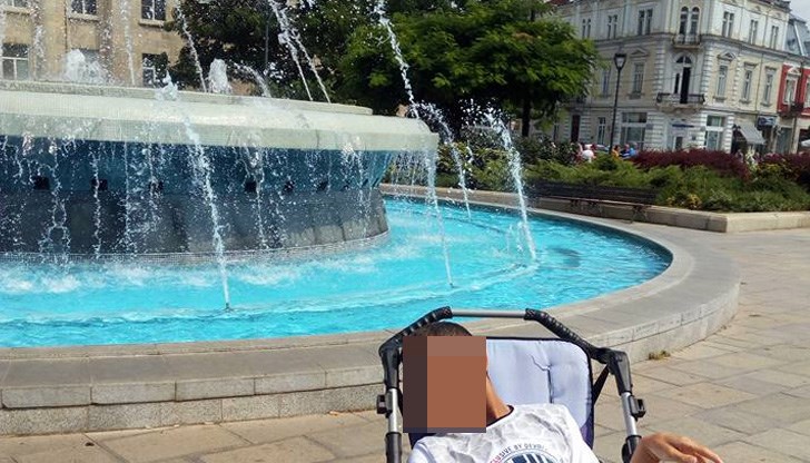 Който може да отдели половин час, да дойде на площада, ние ще ви очакваме! Който може да отдели половин час, да дойде на площада, ние ще ви очакваме!