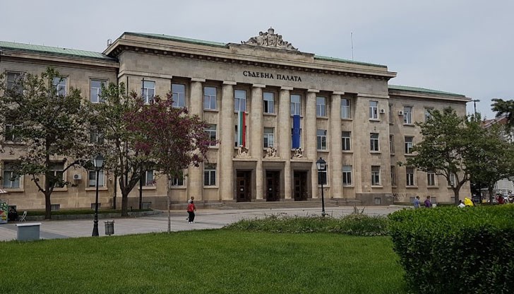 Жената си поръчала телефон по интернет