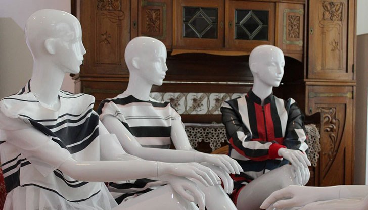 Фотографии, дрехи, идейни проекти за организиране на музейни пространства могат да бъдат видени в Историческия музей