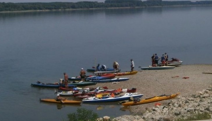 Всеки, който иска, може да се разходи с лодка по река Дунав в петък