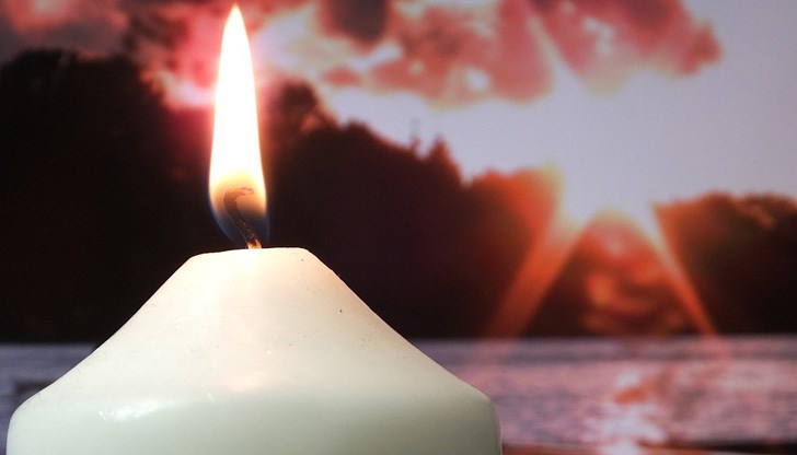 Името произлиза от думата "орел" и символизира дълголетие и мощ Името произлиза от думата "орел" и символизира дълголетие и мощ