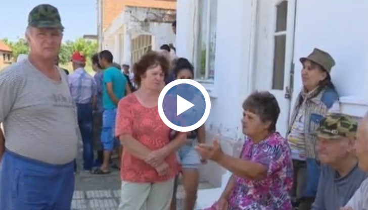 Не стига дето ни убиха психически, ами и парично искат да ни убият, оплакват се хората, на които избиха животните