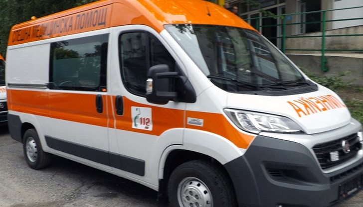 Момчето е с множество прободни рани във врата и ръката Момчето е с множество прободни рани във врата и ръката