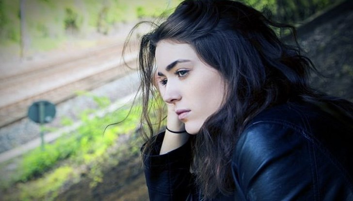 Тате, коя е тази жена? Тате, коя е тази жена?