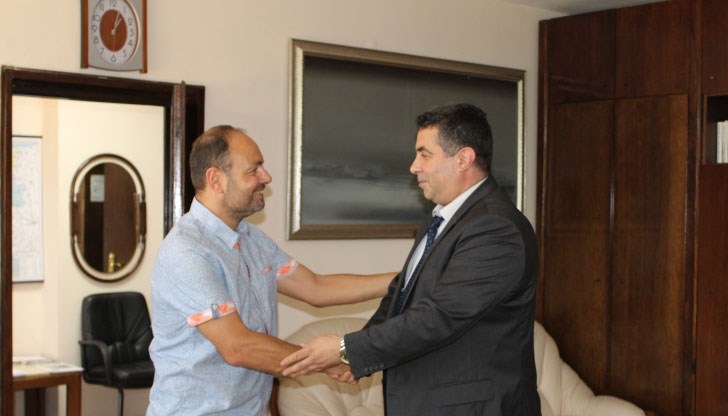 Обмислят екранизация на събора