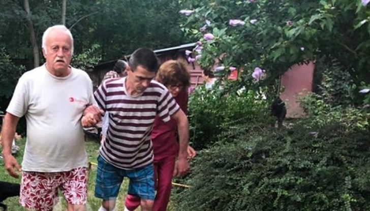 Човекът настъпил уреда, а той се оказал включен