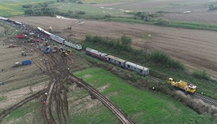 Властите забраниха на медиите в страната да изнасят нови данни за трагедията Властите забраниха на медиите в страната да изнасят нови данни за трагедията
