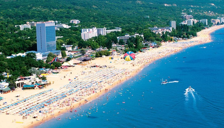 В класацията за най-предпочитани парти плажове България се нарежда на 8-мо място в света с централния плаж на Златни пясъци