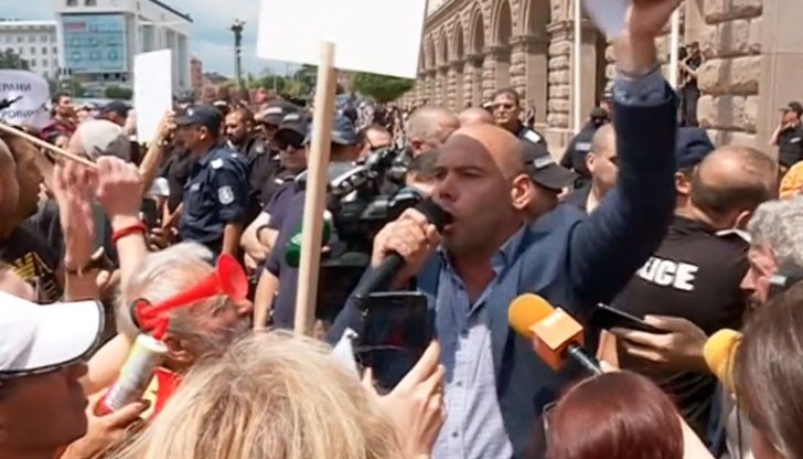 Уви, и тази нощ укротителят от Банкя ще спи спокойно