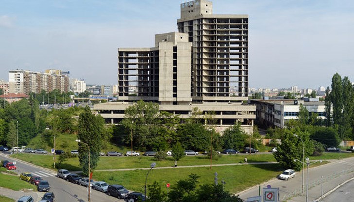 Михаил Тиков купува за ИПК "Родина" за 40 милиона лева Михаил Тиков купува за ИПК "Родина" за 40 милиона лева