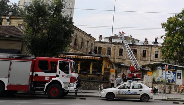 Беше ясно, че ще ги запалят, още когато ги продадоха на цена, 11 пъти под пазарната Беше ясно, че ще ги запалят, още когато ги продадоха на цена, 11 пъти под пазарната