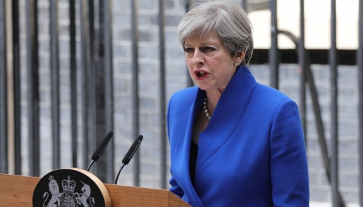 Британският премиер заяви, че ще уволни всеки, който не приеме нейния план за плавно напускате на ЕС