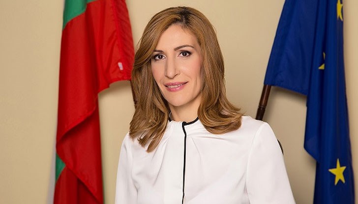 Ангелкова подписва утре договор за изграждане и внедряване на ЕСТИ Ангелкова подписва утре договор за изграждане и внедряване на ЕСТИ