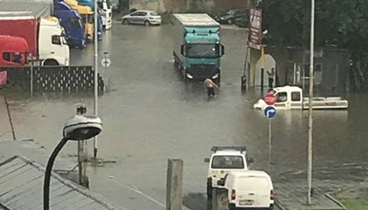 На русенци им писна от постоянното "плуване"