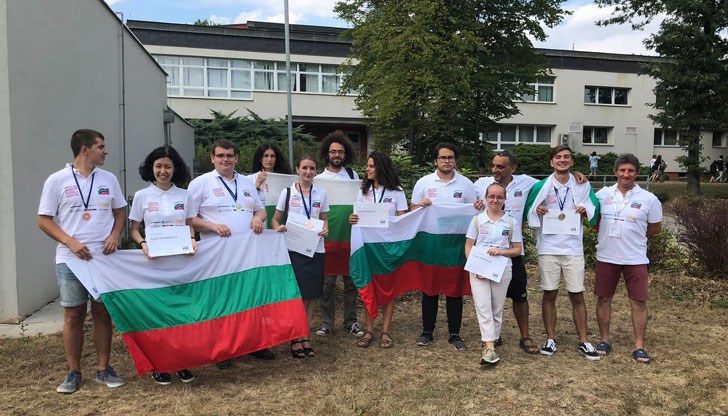 Девет медала завоюваха български ученици на XVI Международна олимпиада по лингвистика, която се проведе в чешката столица Прага