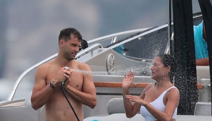 Първата ни ракета реши да си вземе почивка от спорта