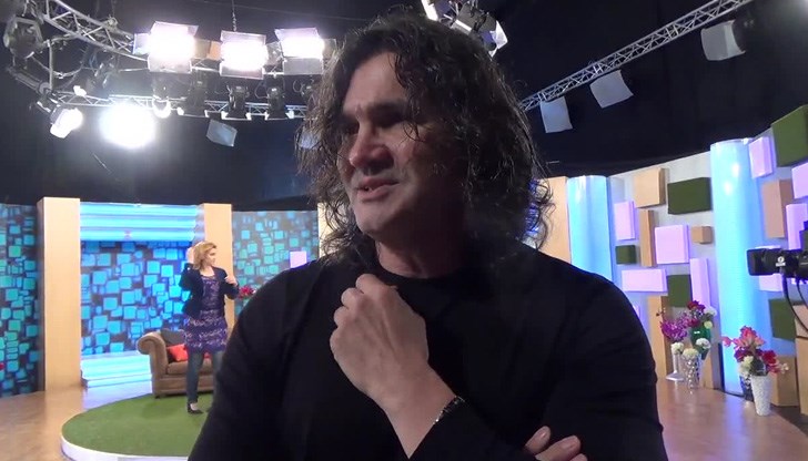 Шоуменът се венча за жена си - Роси