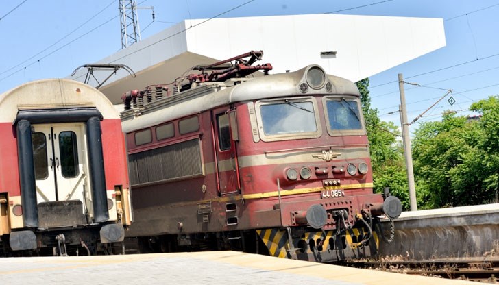 Държавата спасява БДЖ с 224 милиона лева Държавата спасява БДЖ с 224 милиона лева