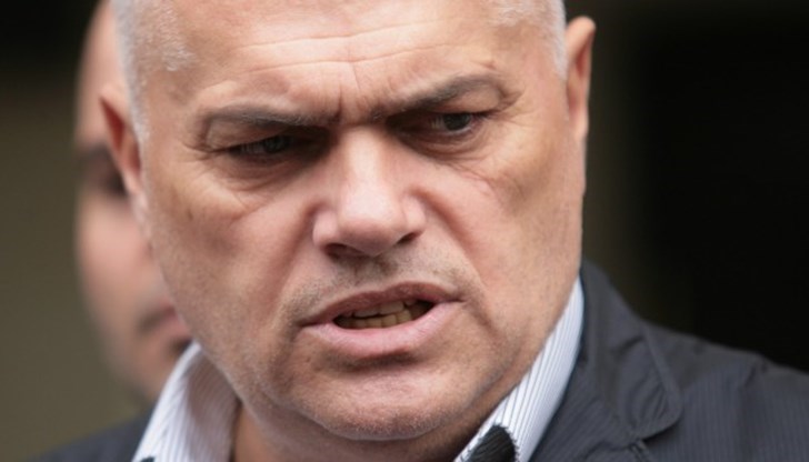 Усещам как само след няколко дни ще ни обвините, че не сме взели твърди мерки Усещам как само след няколко дни ще ни обвините, че не сме взели твърди мерки