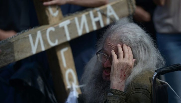 В 42 ден от гладната си стачка Николай Колев-Босия беше хоспитализиран, заради тежкото си здравословно състояние