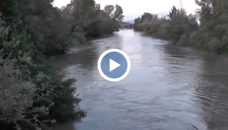 Продължава издирването на на 38-годишния мъж, който изчезна в река Искър край Мездра в събота