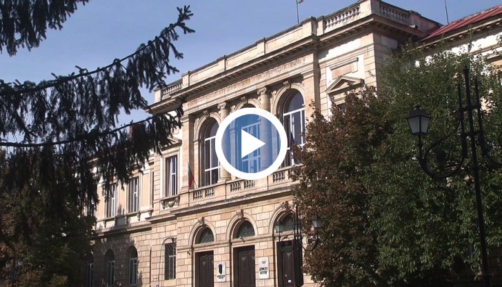 Очаква се те да бъдат запълнени на следващите два етапа от държавния прием