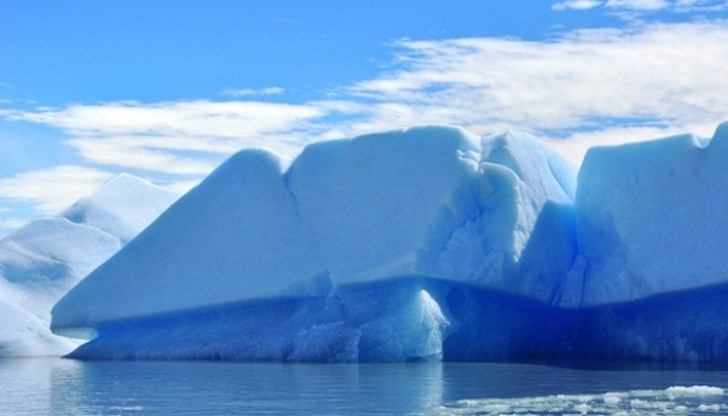 Отделянето на огромния айсберг е станало за 30 минути