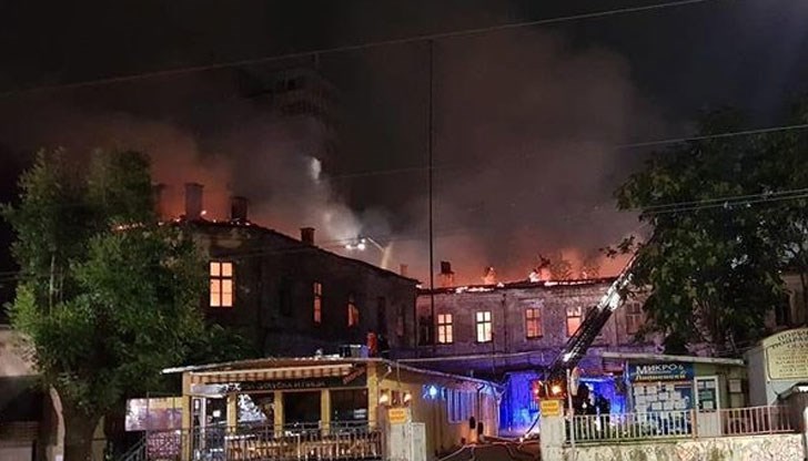 Пожарът в Царските конюшни напомня как бяха придобити те - за 90 лв. на кв.м