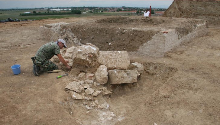 През следващия месец ще се търси входа на гробницата в дълбочина