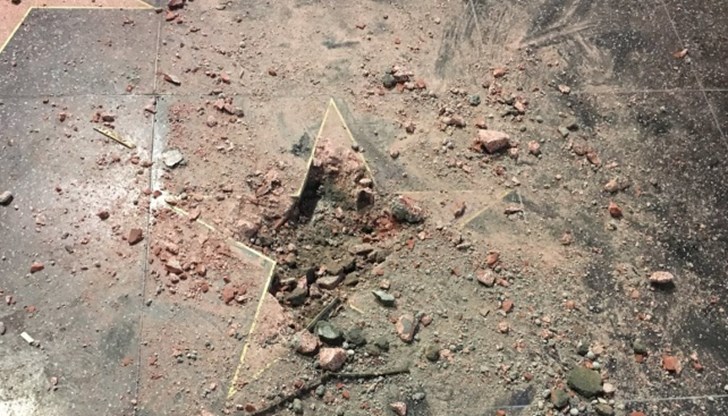 Вандалският акт е бил извършен в 3 часа местно време тази сутрин Вандалският акт е бил извършен в 3 часа местно време тази сутрин