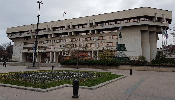 Две русенски фирми също са поели част от обществената поръчка