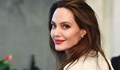 Анджелина Джоли е приета в болница