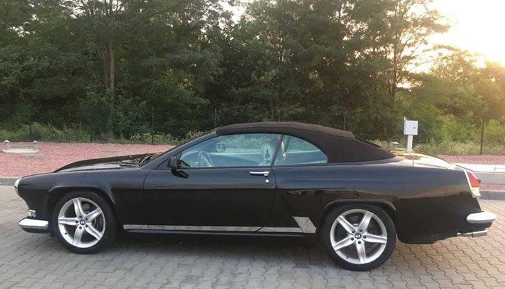 Стилното возило ГАЗ-21 е направено за известния френски режисьор и композитор Арно Фриле