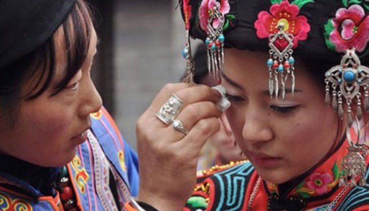 В Китай месец преди сватбата жените са задължени да плачат всеки ден по един час