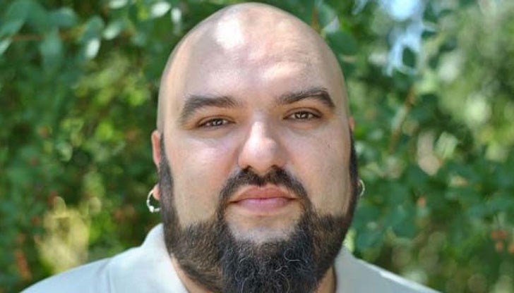 Когато правителството се бори неуморно с децибелите в една дискотека на морето, а около 200 000 души биват ужилени с 9 350 000 лева