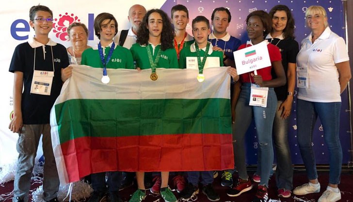 Бляскав успех постигнаха четиримата български състезатели на втората Европейска младежка олимпиада по информатика