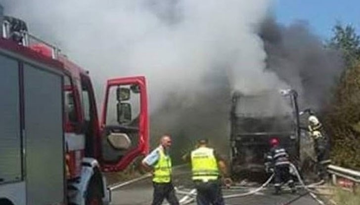 Заради инцидента движението в отсечката е ограничено