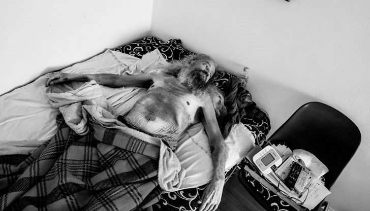 Тези снимки са за вас човеченца, които не вярвате, че гладува истински