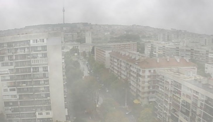 Нашият кмет нищо не направи за откриването на виновник за замърсяването на въздуха Нашият кмет нищо не направи за откриването на виновник за замърсяването на въздуха