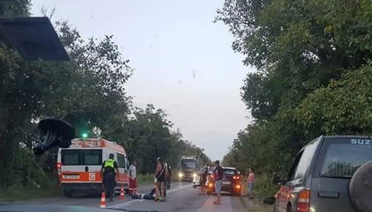 Моторист излетя от пътя край разклона за Две могили