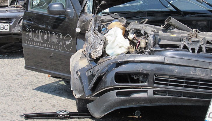 Удариха се русенски джип и румънски фирмен автомобил
