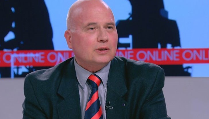 Управляващите канят емиграцията, защото лошият материал, който ги избира, не им слугува добре Управляващите канят емиграцията, защото лошият материал, който ги избира, не им слугува добре