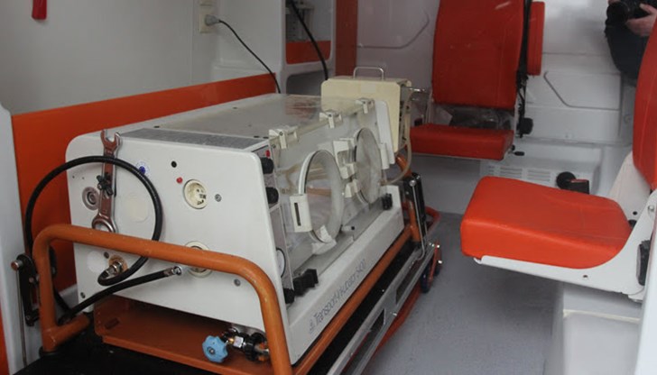 Единият е с рана на челото, а другият - с рана на веждата Единият е с рана на челото, а другият - с рана на веждата