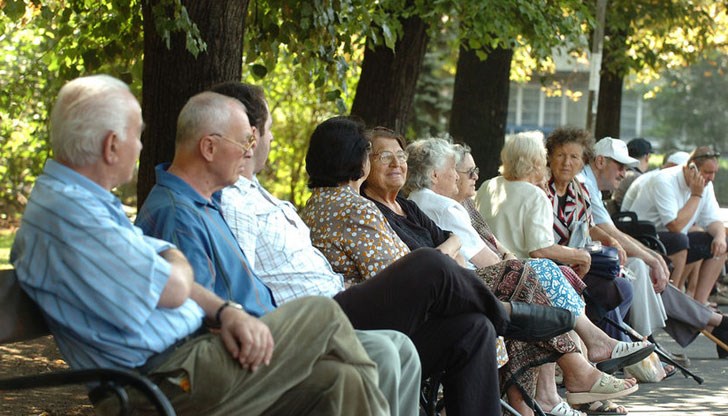 Над 680 хиляди души оцеляват с пенсии до 200 лева Над 680 хиляди души оцеляват с пенсии до 200 лева